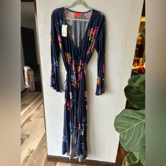 Maaji Make Waves Long Sleeve Kimono Maxi Wrap Dress or Coverup in Blue Floral M - Picture 6 of 13